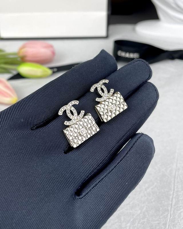Chanel earing 1lyx130